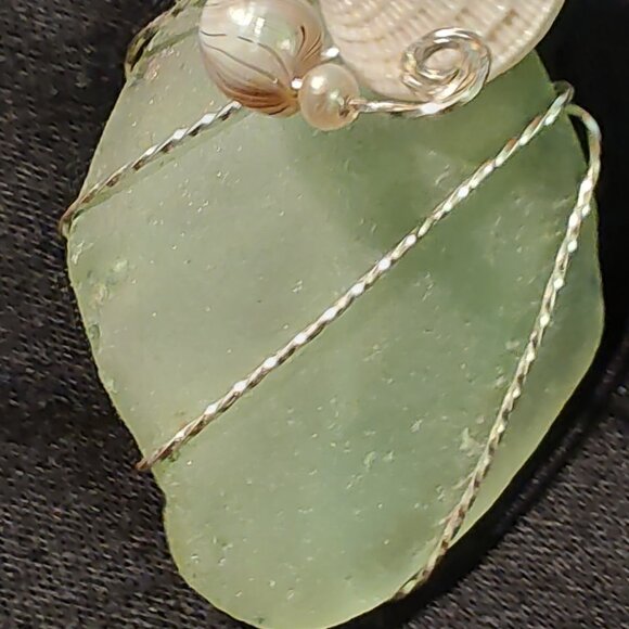 Beach Glass Pendant Seafoam Green Wave Sculpted Hand-twist, Silver Sterl setting - Picture 3 of 10
